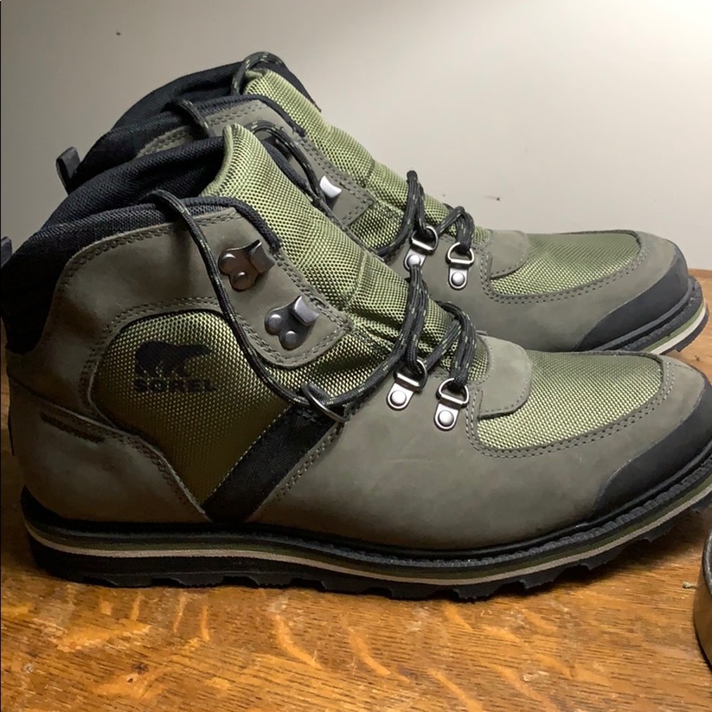 Excellent condition Sorel Hiking boots